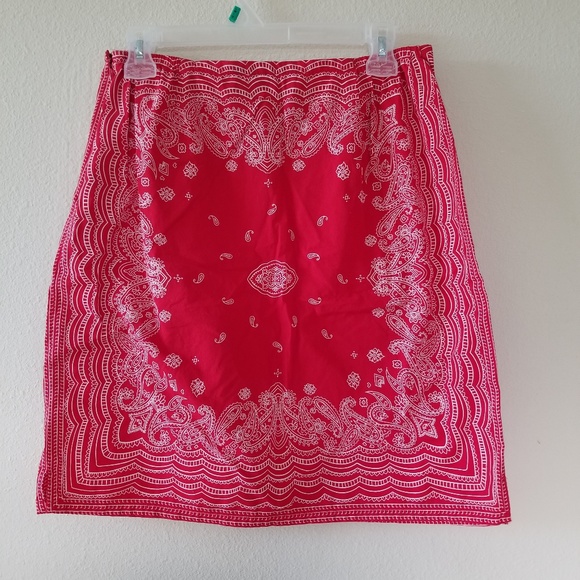 Sag Harbor Dresses & Skirts - LAST CHANCE $ - Bandana Print Skirt